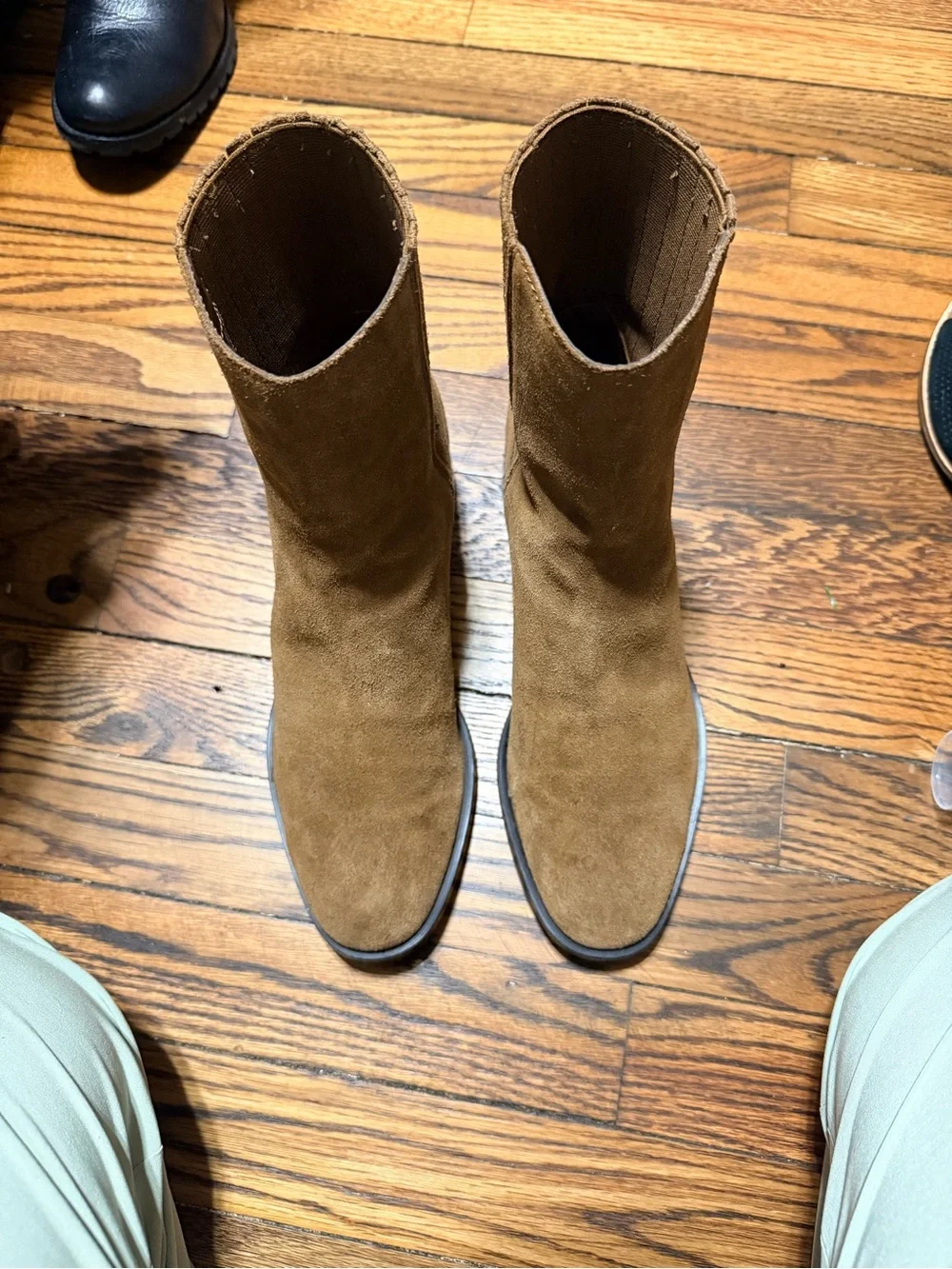 Dolce Vita Farlin Brown Suede Chelsea Ankle Boots Women’s Size 8 Low Heel